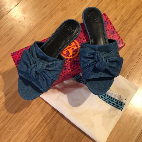 Tory Burch Annabelle Bow Slide - Picture 2 of 6